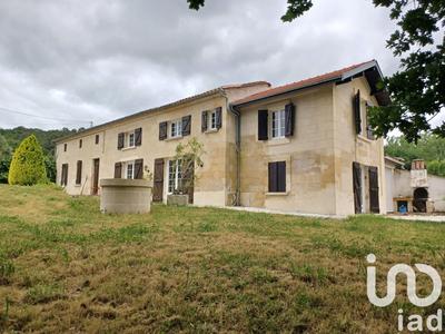 Maison - 200 m² - 6 pièces