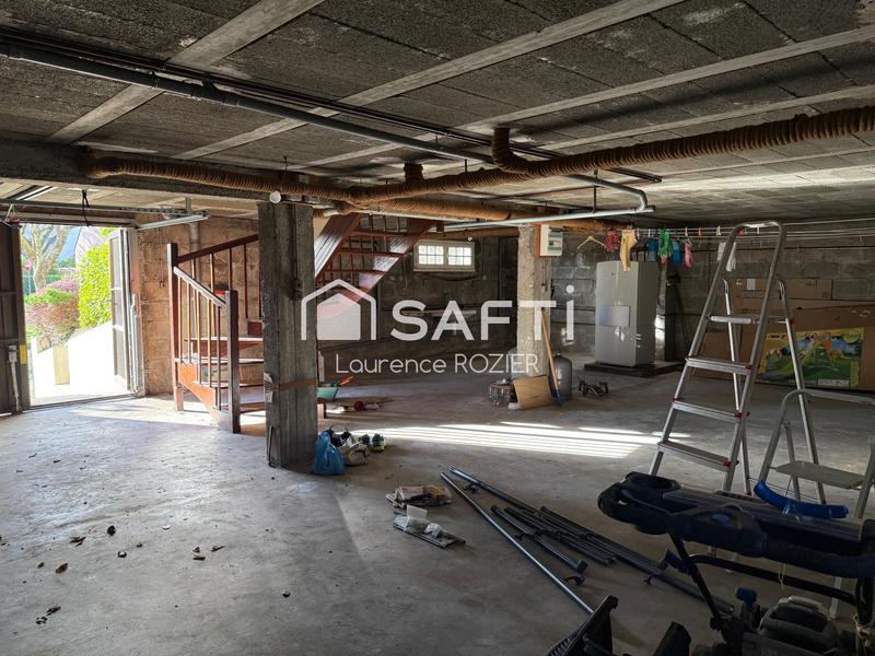 Maison - 102 m² - 6 pièces