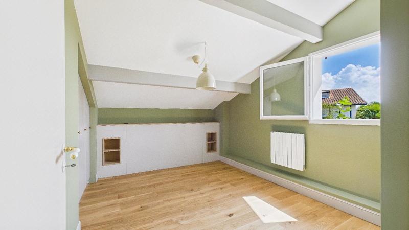 Maison - 156 m² - 6 pièces