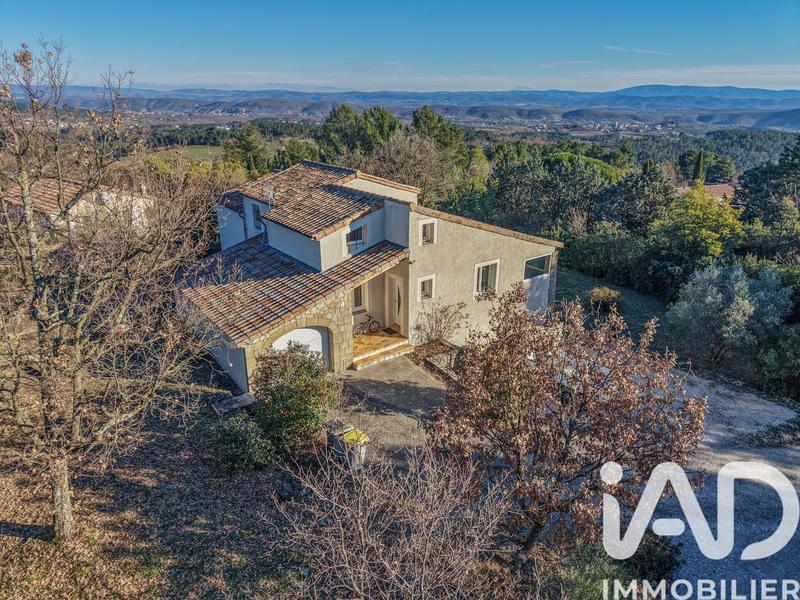 Maison - 136 m² - 5 pièces