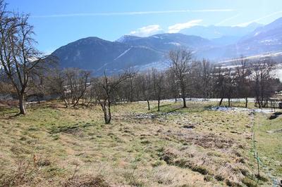 Terrain constructible - 2 028 m²