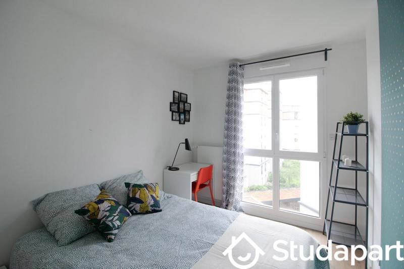 Chambre - 13 m² - 1 pièce