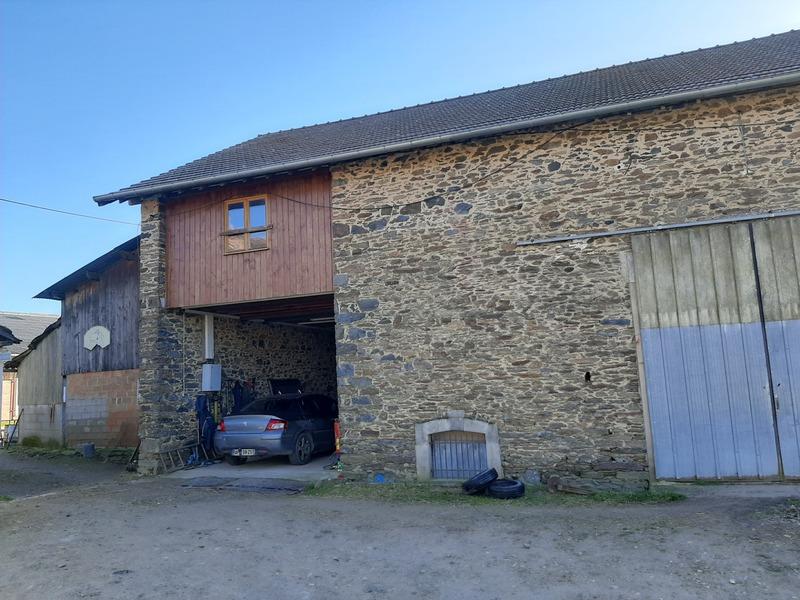 Corps de ferme - 110 m² - 8 pièces