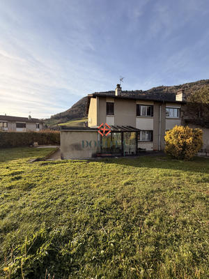 Maison - 102 m² - 4 pièces