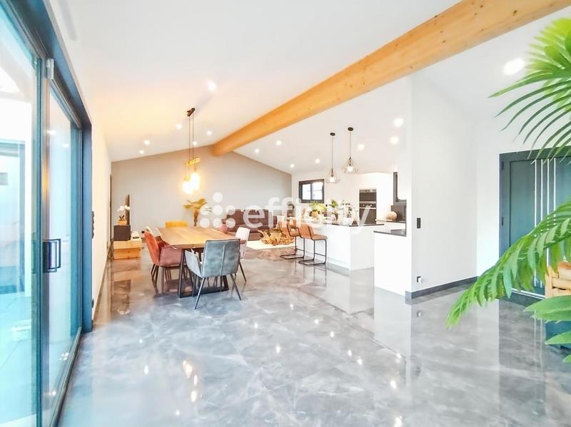 Pavillon - 151 m² - 5 pièces