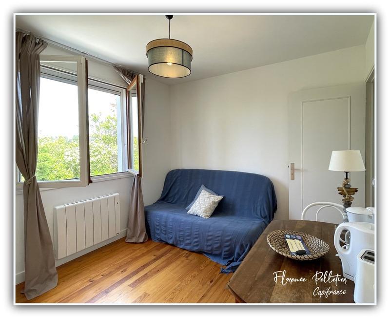 Maison - 213 m² - 8 pièces