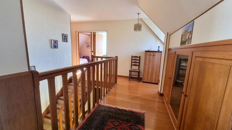 Maison - 180 m² - 6 pièces