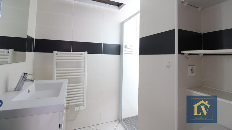 Appartement - 96 m² - 5 pièces