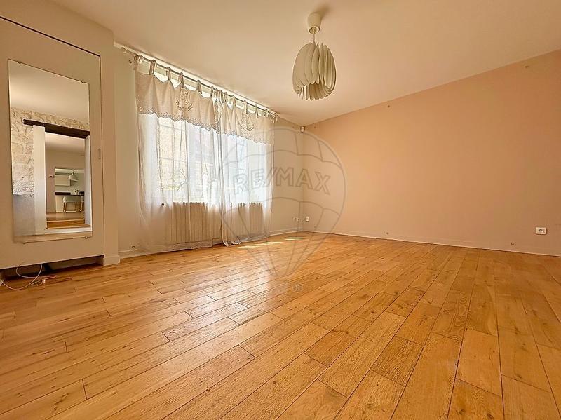 Maison - 177 m² - 6 pièces