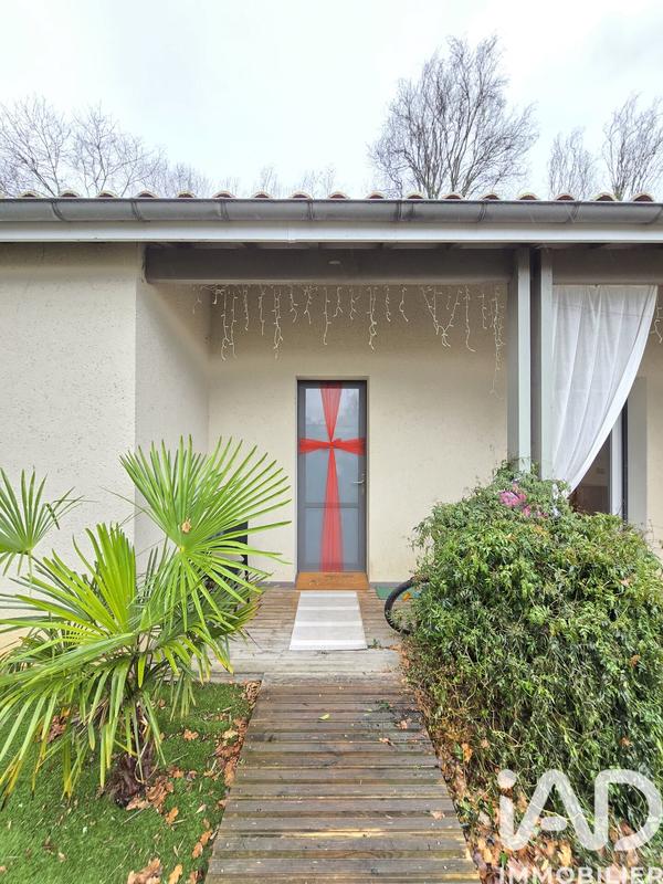 Maison - 163 m² - 6 pièces