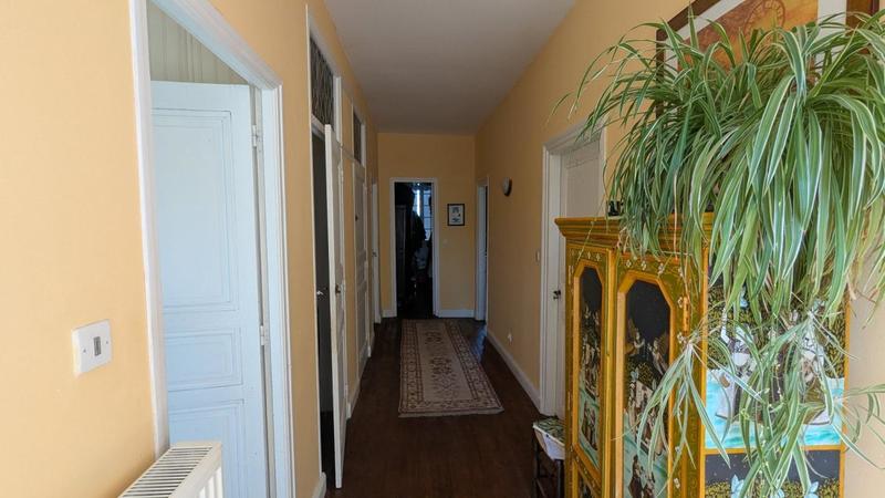 Maison - 257 m² - 7 pièces