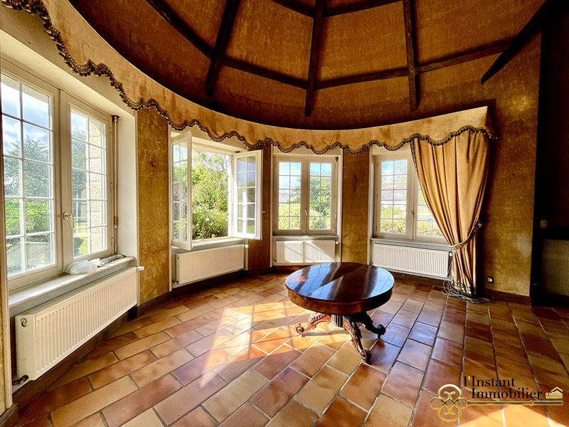 Maison - 206 m² - 8 pièces