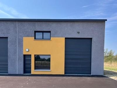 Bureau - 100 m² - 1 pièce