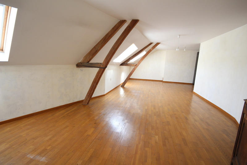 Maison - 192 m² - 7 pièces