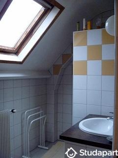 Chambre - 13 m² - 1 pièce