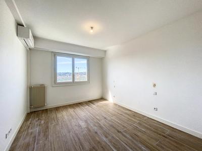 Appartement - 89 m² - 4 pièces