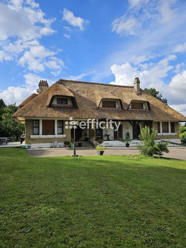 Maison - 220 m² - 8 pièces