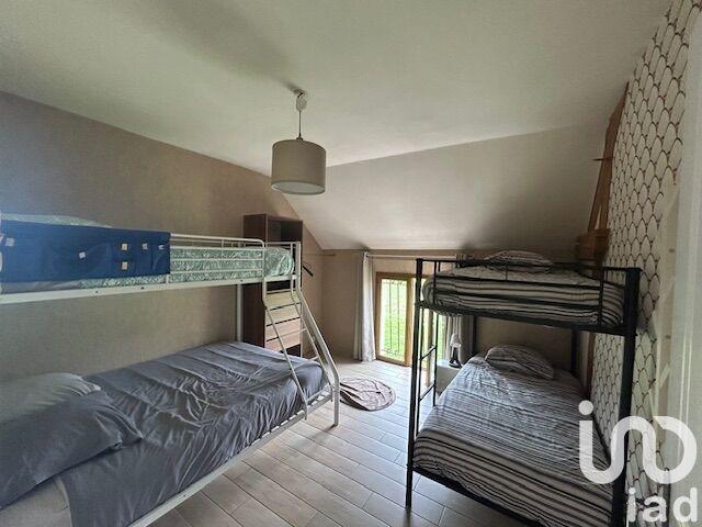 Maison - 206 m² - 5 pièces