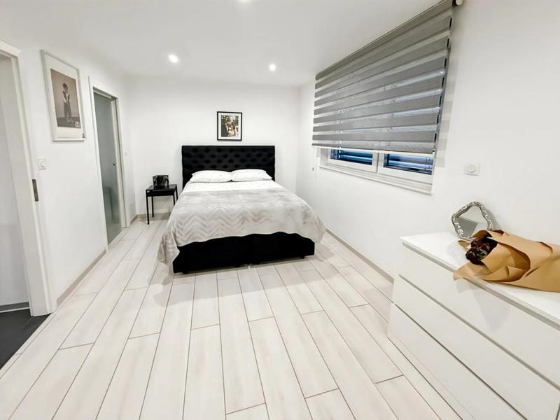 Maison - 140 m² - 5 pièces