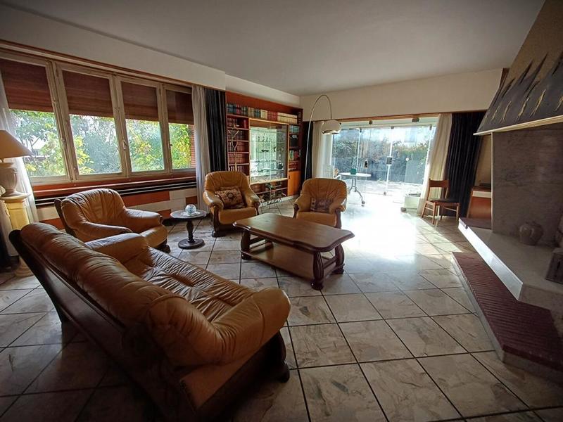 Maison - 159 m² - 7 pièces