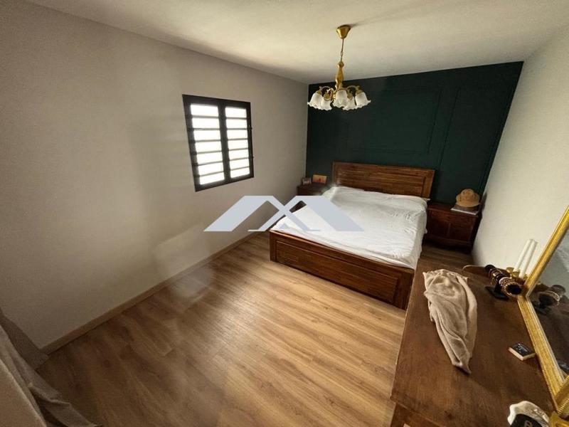 Villa - 192 m² - 8 pièces