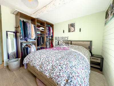 Maison - 260 m² - 10 pièces