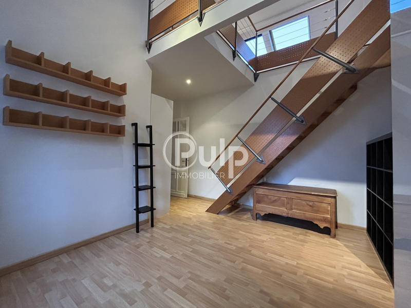 Propriété - 213 m² - 7 pièces