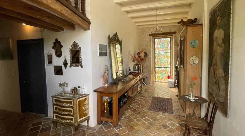 Maison - 530 m² - 18 pièces