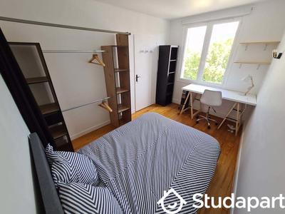 Chambre - 12 m² - 1 pièce