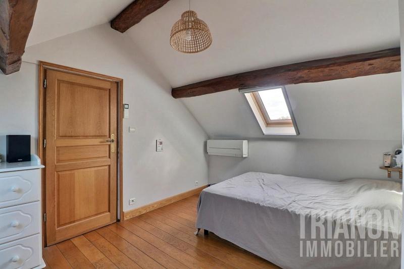 Maison - 157 m² - 7 pièces