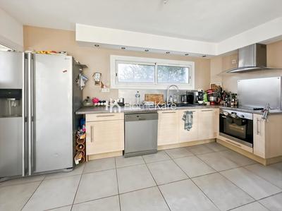 Maison - 101 m² - 7 pièces