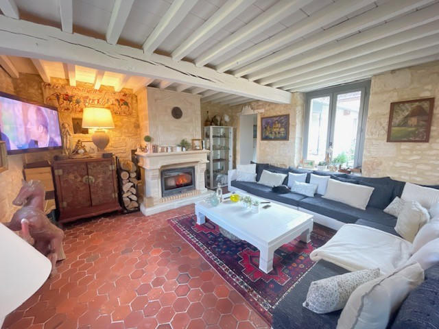 Maison - 170 m² - 9 pièces