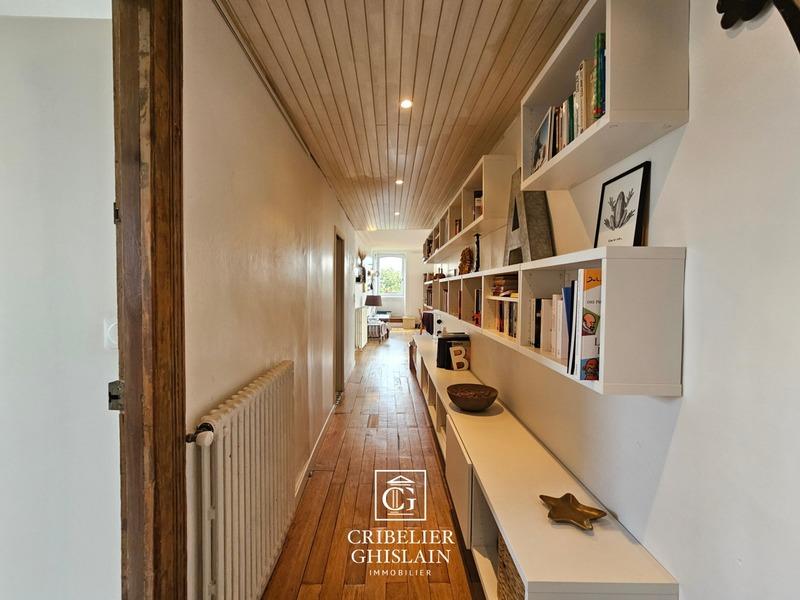 Appartement bourgeois - 190 m² - 7 pièces