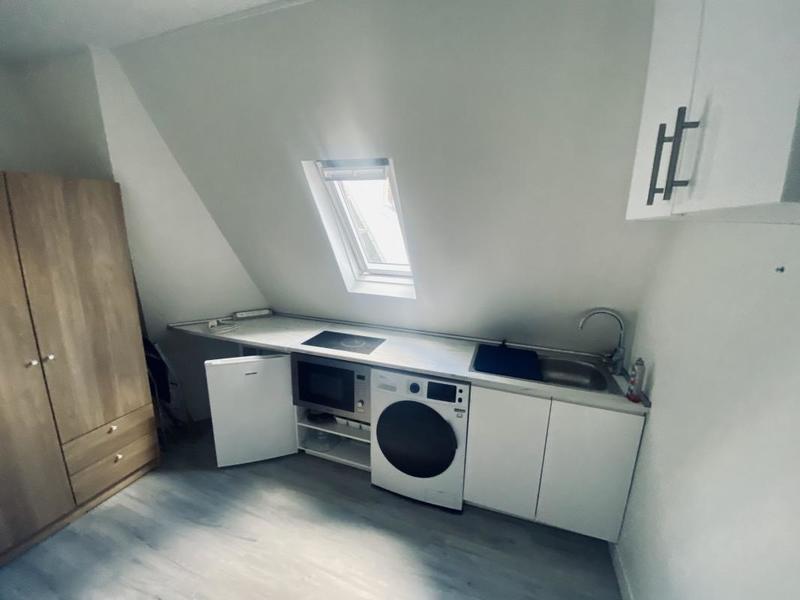 Studio - 14 m² - 1 pièce