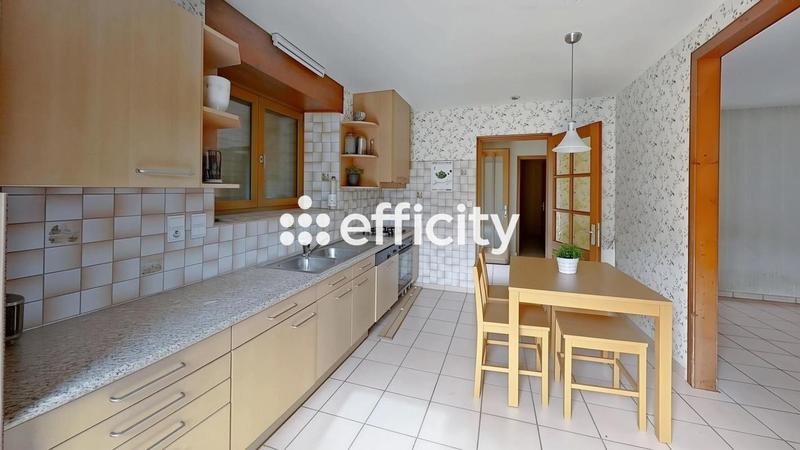 Appartement - 90 m² - 4 pièces