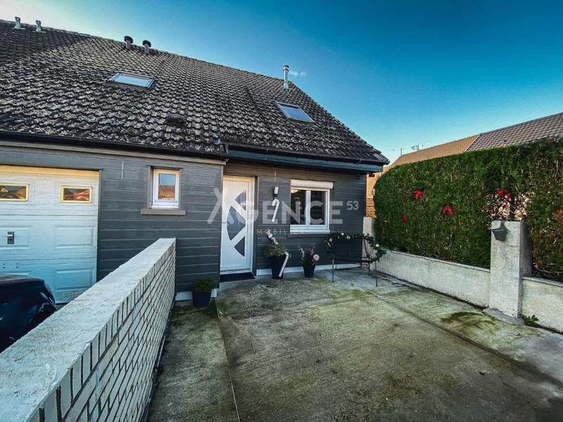 Maison - 104 m² - 4 pièces