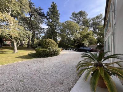 Maison - 178 m² - 6 pièces