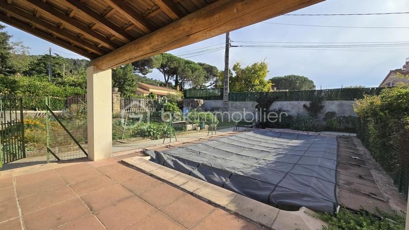 Maison traditionnelle - 144 m² - 7 pièces