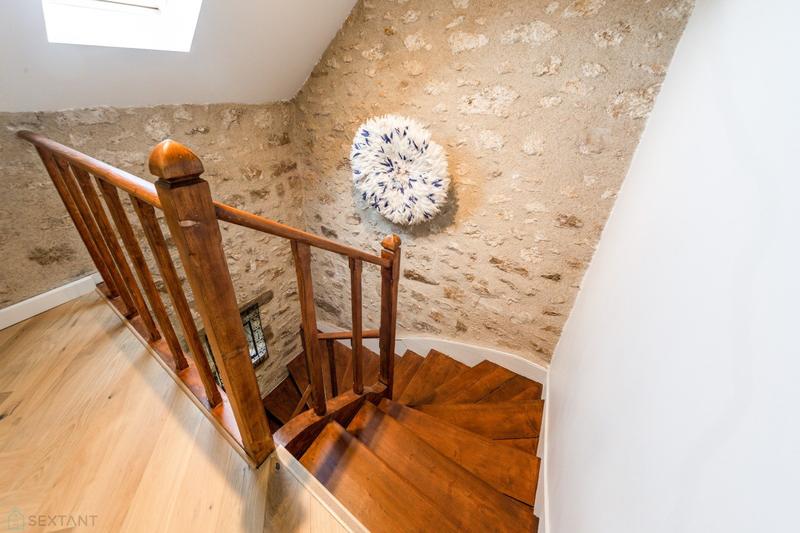 Maison - 200 m² - 6 pièces