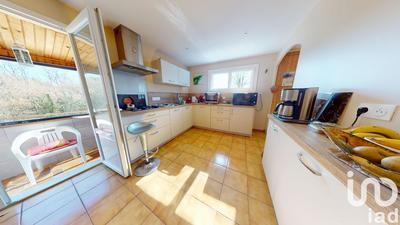 Maison - 110 m² - 8 pièces