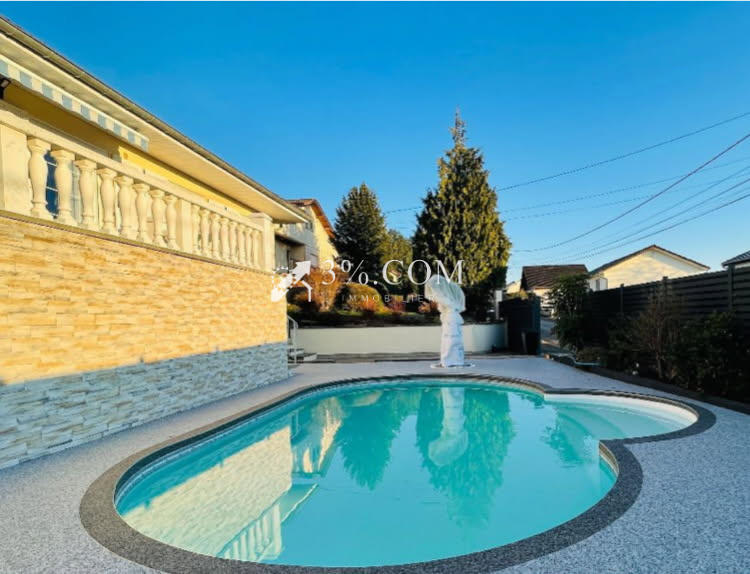 Maison - 100 m² - 6 pièces