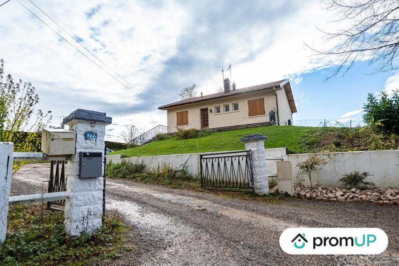 Maison traditionnelle - 140 m² - 6 pièces