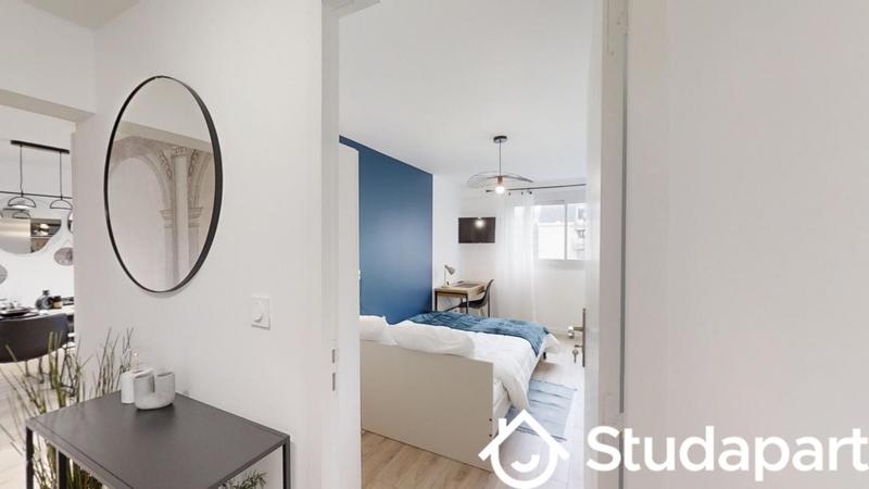 Chambre - 85 m² - 1 pièce