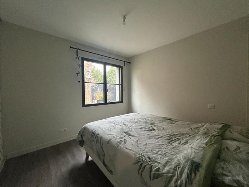 Maison - 185 m² - 8 pièces