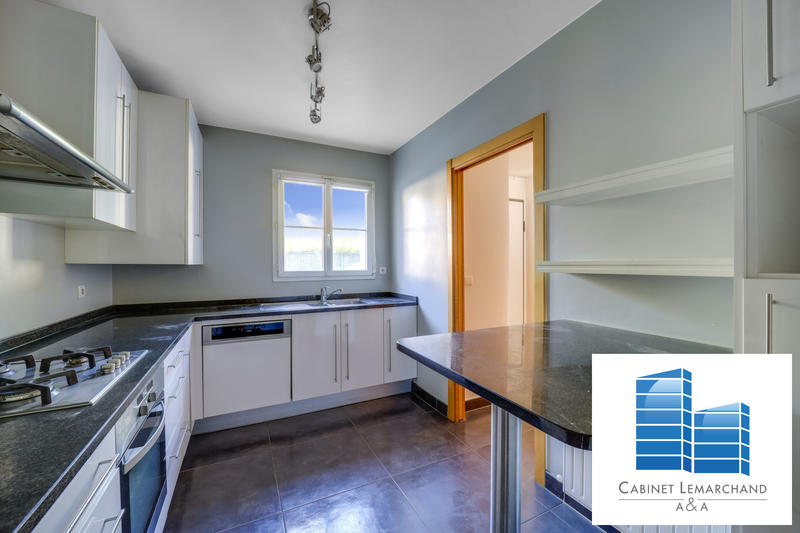 Maison contemporaine - 102 m² - 5 pièces