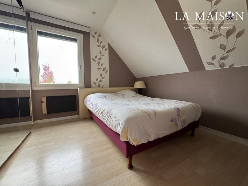 Villa - 137 m² - 7 pièces