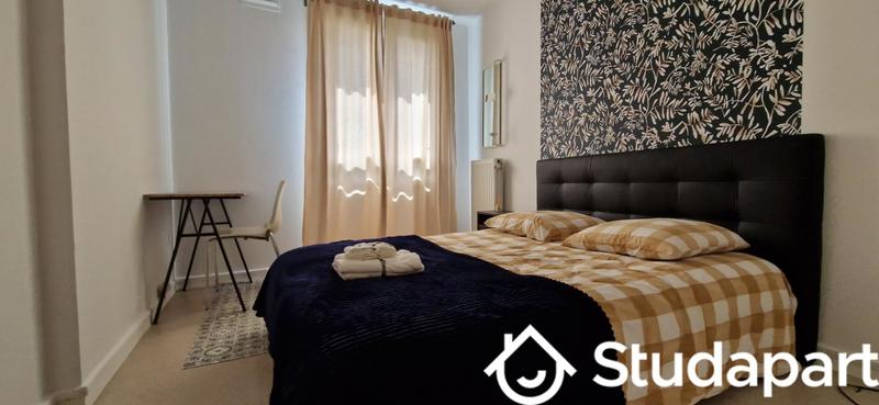 Chambre - 11 m² - 1 pièce