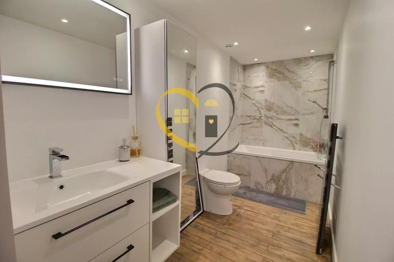 Appartement - 139 m² - 5 pièces