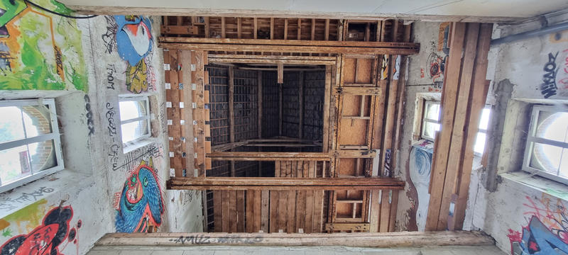 Maison - 800 m² - 11 pièces