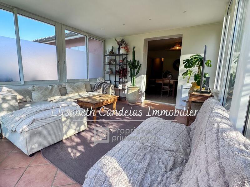 Maison - 165 m² - 8 pièces